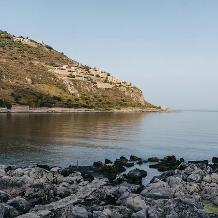 Kourmas Konukevi Liménion
